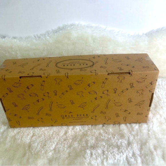 Rae Dunn Class of 2020 Mug Set - Picture 5 of 6